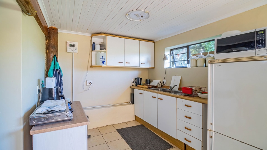 5 Bedroom Property for Sale in Lovemore Park Eastern Cape